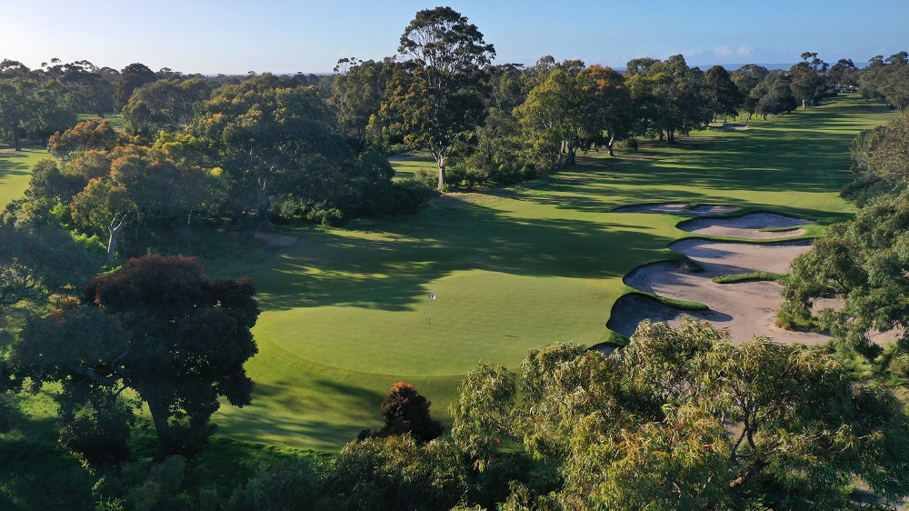 Woodlands Golf Club, Australia, No. 10 by Gary Lisbon